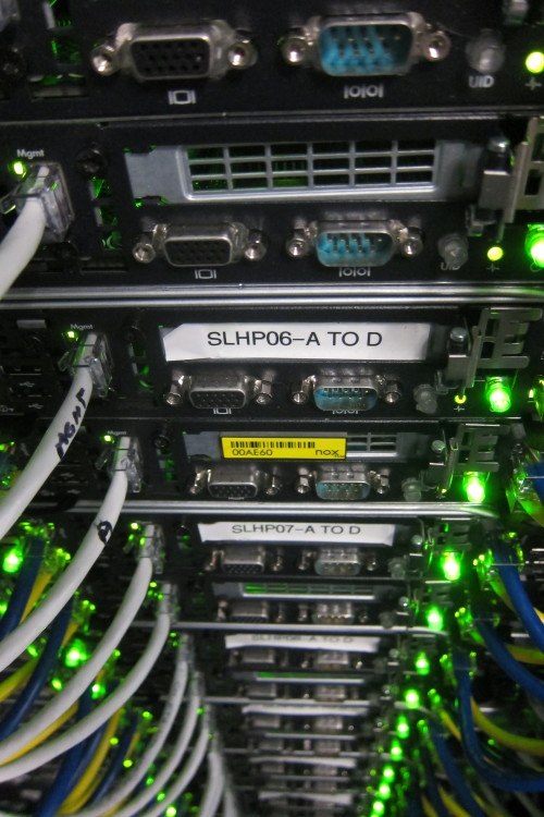 Nox-TM4-RFID-On-Stack-Of-Servers